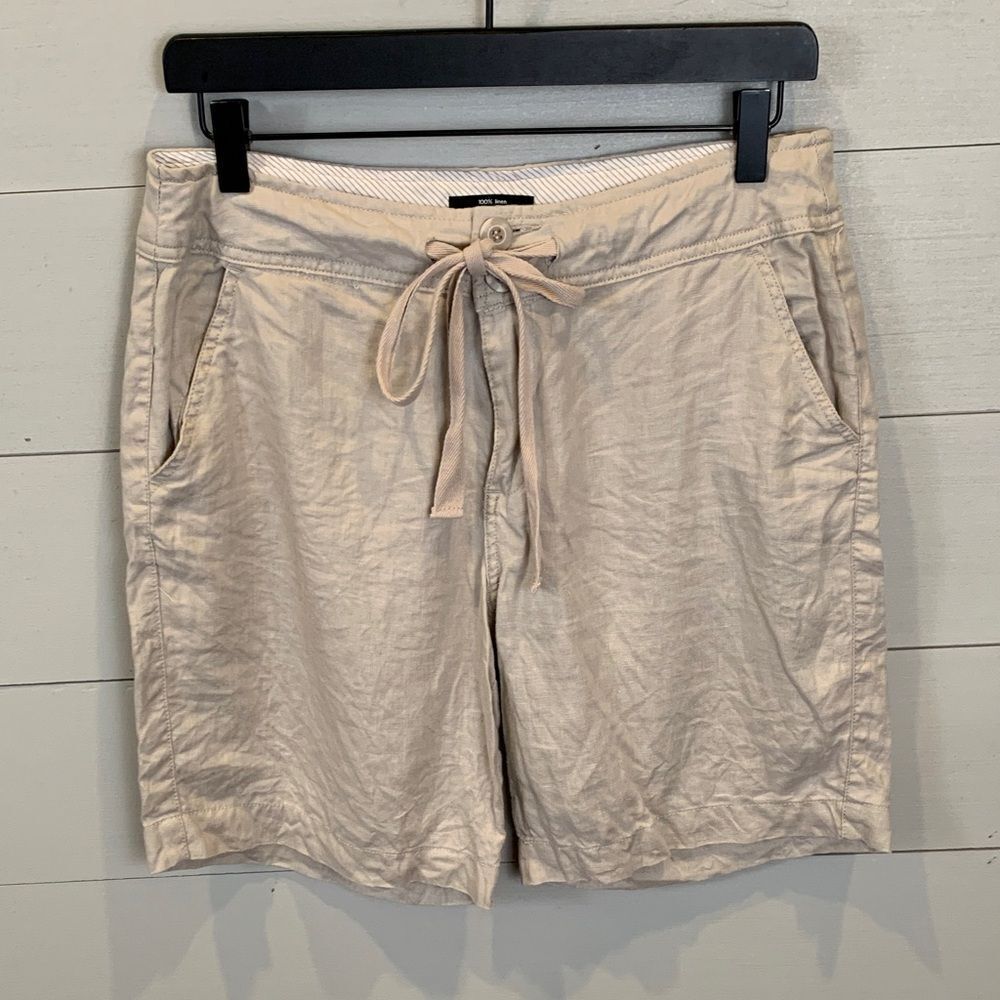 Jones & Co 100% linen drawstring Bermuda style shorts size 6